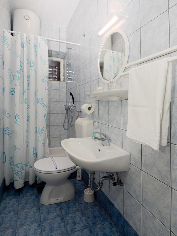 Apartments Dr. Vlasic Подстрана Номер фото